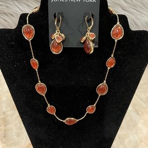 Jones New York Women’s Jewelry 3 piece set. New with tags
